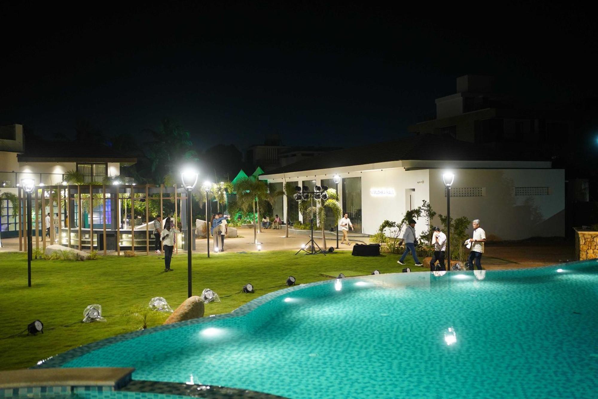 Mstays Ecr By Mirabilis Hotel Chennai Esterno foto