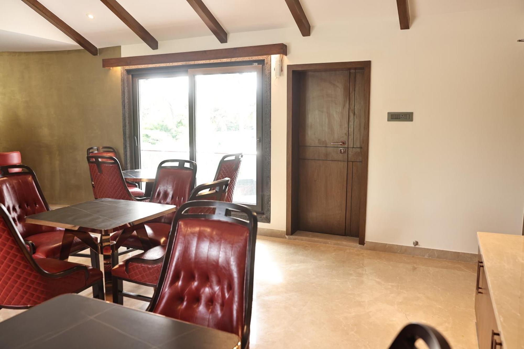 Mstays Ecr By Mirabilis Hotel Chennai Esterno foto