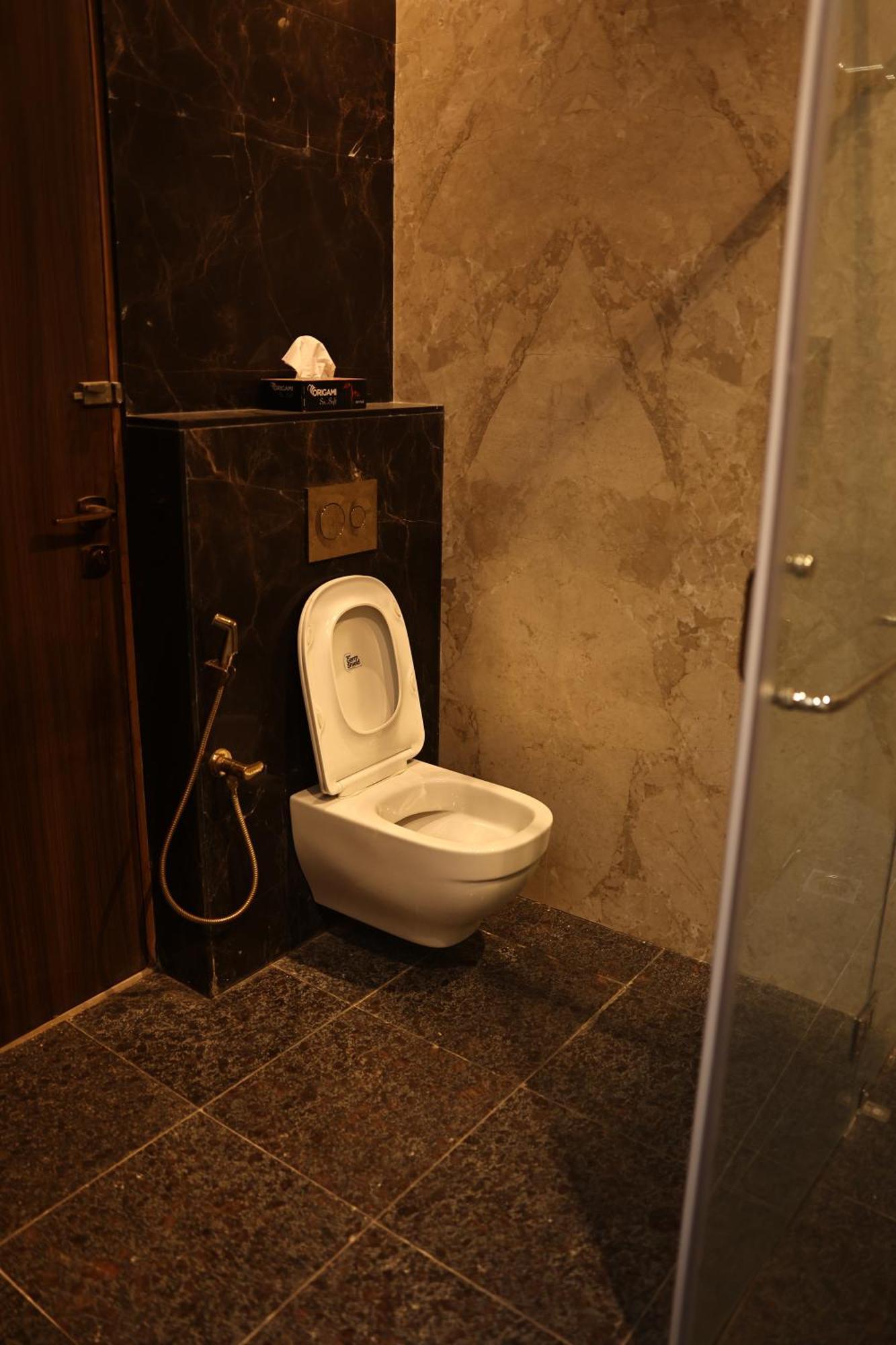 Mstays Ecr By Mirabilis Hotel Chennai Esterno foto