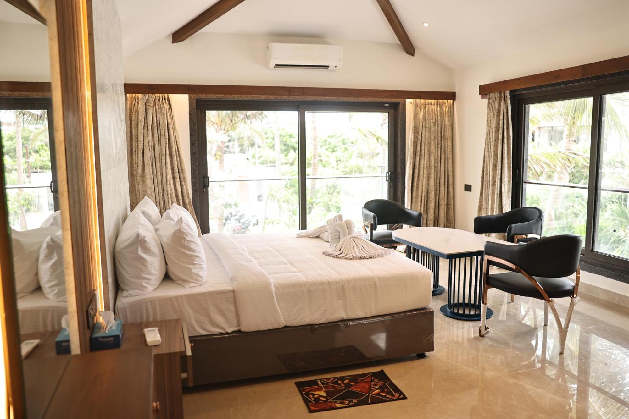 Mstays Ecr By Mirabilis Hotel Chennai Esterno foto